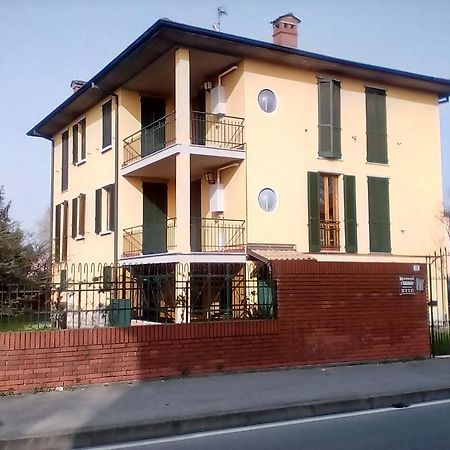 Locanda I Tarocchi Vailate 외부 사진